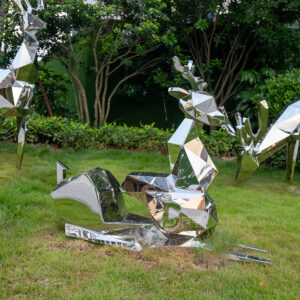 Life size  stainless steel mirror geometry deer sculpture