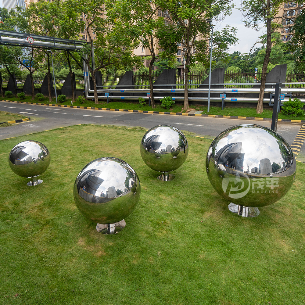 HOLLOW Mirror Polished Stainless Steel Ball Outdoor Landscape Garden Decorative MP-B0002