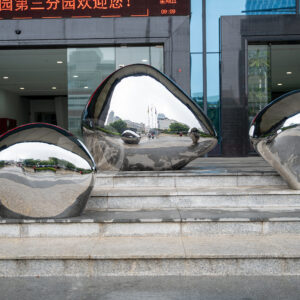 Customized Outdoor Lawn Decoration Stainless Steel Stone Decor Sculpture MP-O0090