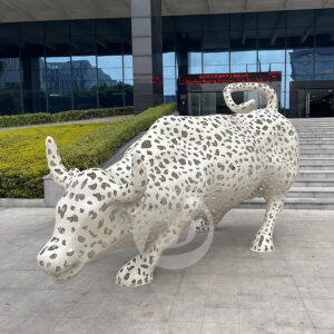 Modern Metal Art Large Sculpture Customized Colors Modern Stainless Steel Bull Sculpture Decortaion MP-O0151