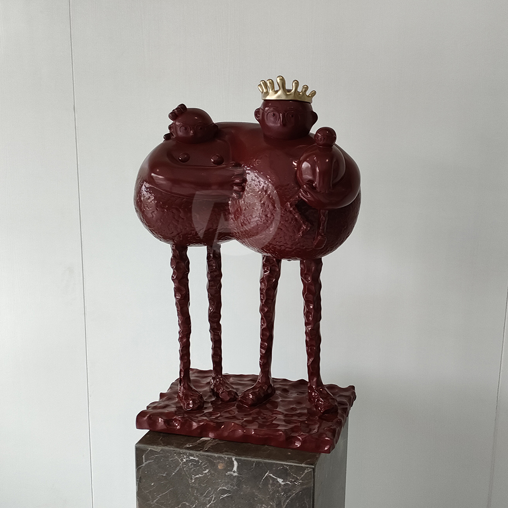 Modern Art fiberglass King Sculpture Indoor Decor Family  Metal Craft MP-I0033