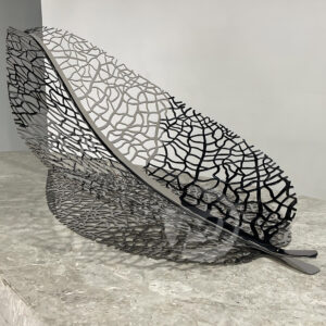 Metal Art Hollow Leaf Ornaments Sculpture Table Top Decoration Crafts Stainless Steel Sculpture Grden Decor