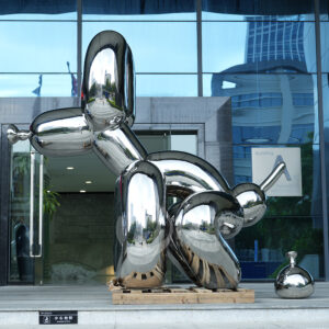 Large stainless steel funny poop balloon dog sculpture