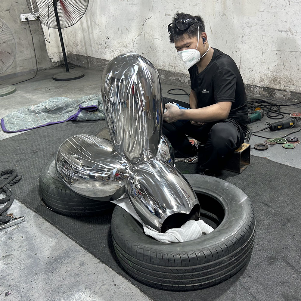 Sculpture polished 1