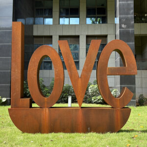 Love sculpture 7